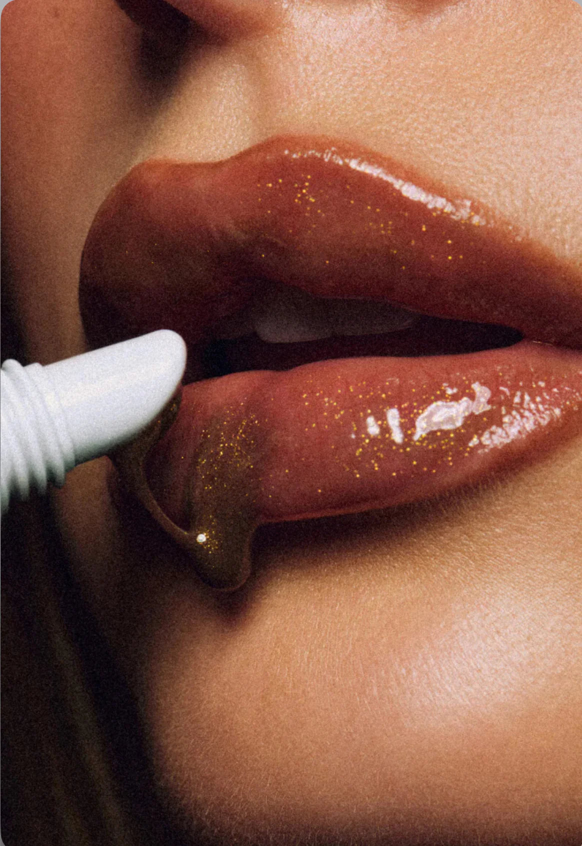 Cinnamon Roll Liptint Rhode